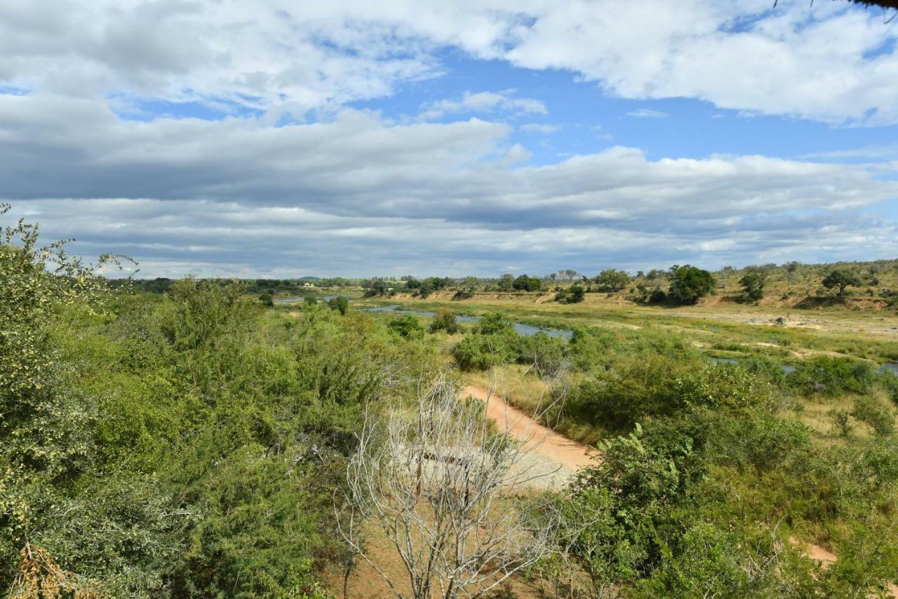 Bona Ngwenya Lodge & Safaris Марлот-Парк Экстерьер фото